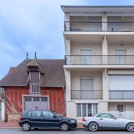 2-Bedroom Apartment With Balcony Near Hippodrome โดวีลล์ ภายนอก รูปภาพ