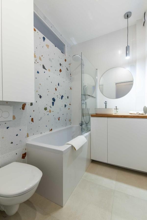 2-Bedroom Apartment With Balcony Near Hippodrome โดวีลล์ ภายนอก รูปภาพ