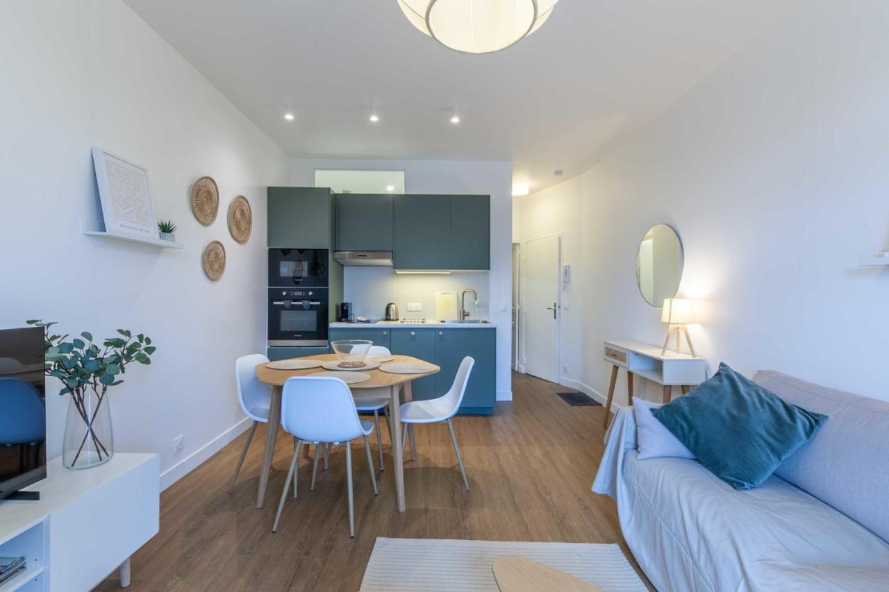 2-Bedroom Apartment With Balcony Near Hippodrome โดวีลล์ ภายนอก รูปภาพ